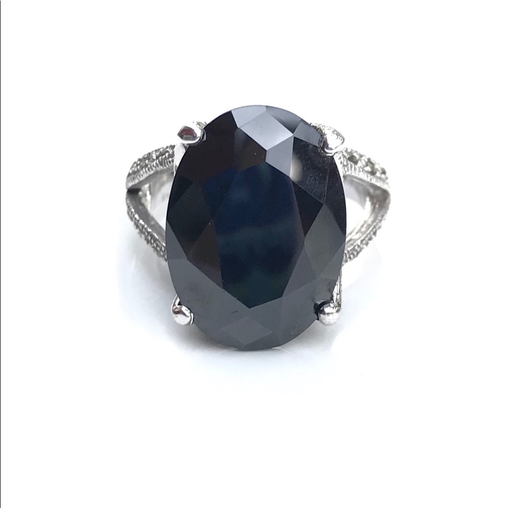 Size 7.5: Rhodium Plated Brass Ring - Picture 4 of 7